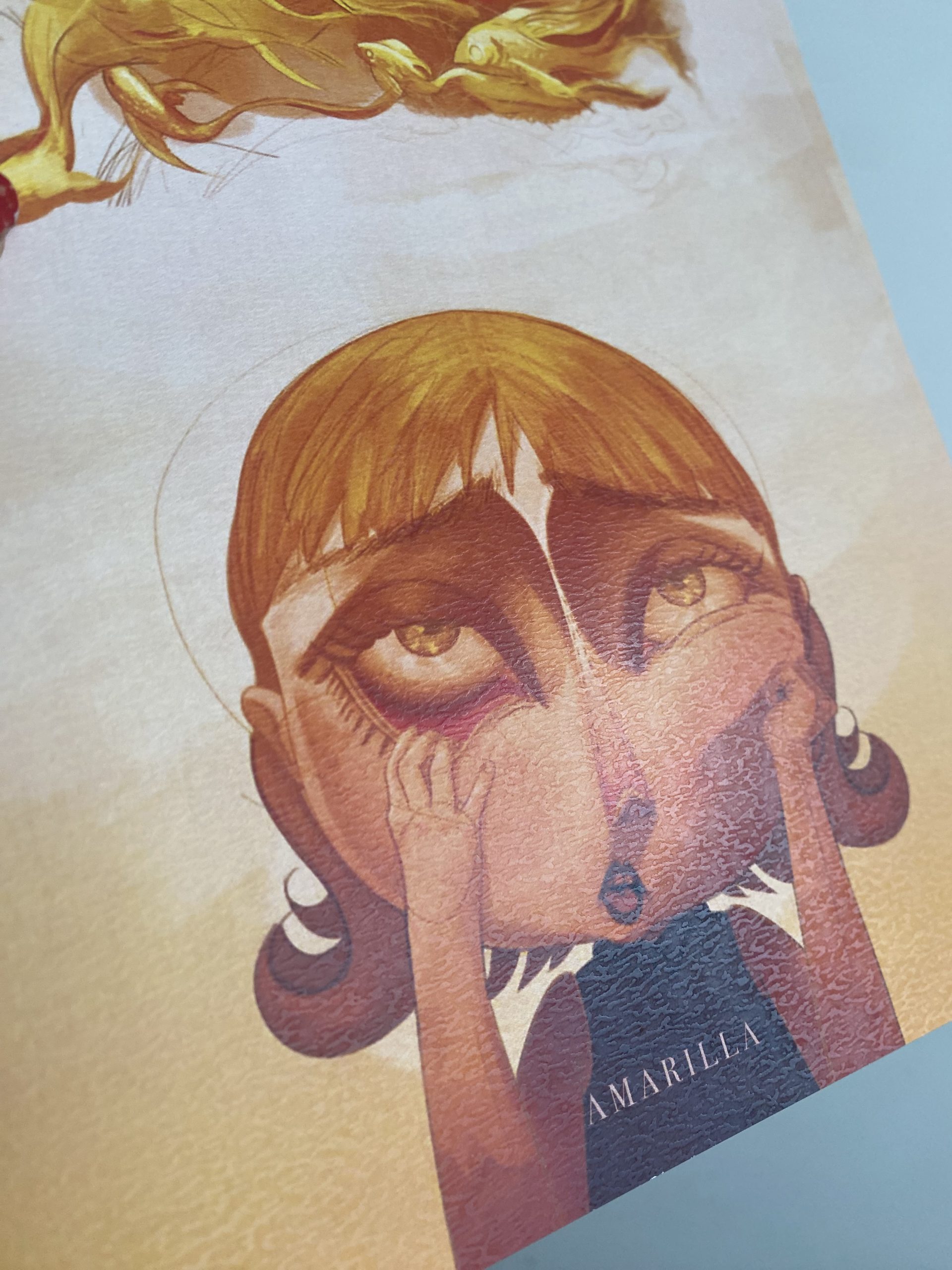 La niña de las ojeras Doradas (Roja) - Image 3